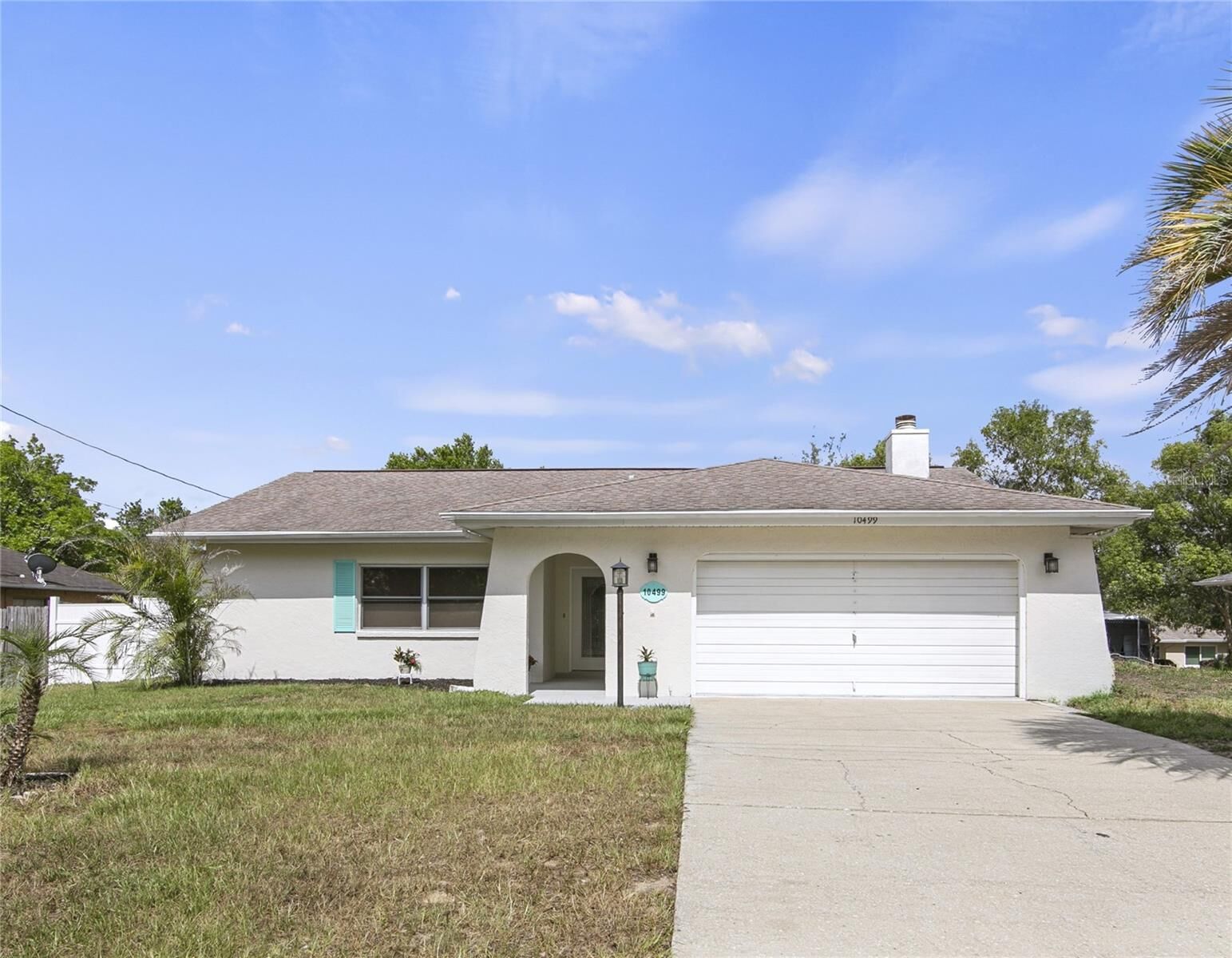 Property Photo:  10499 Horizon Drive  FL 34608 