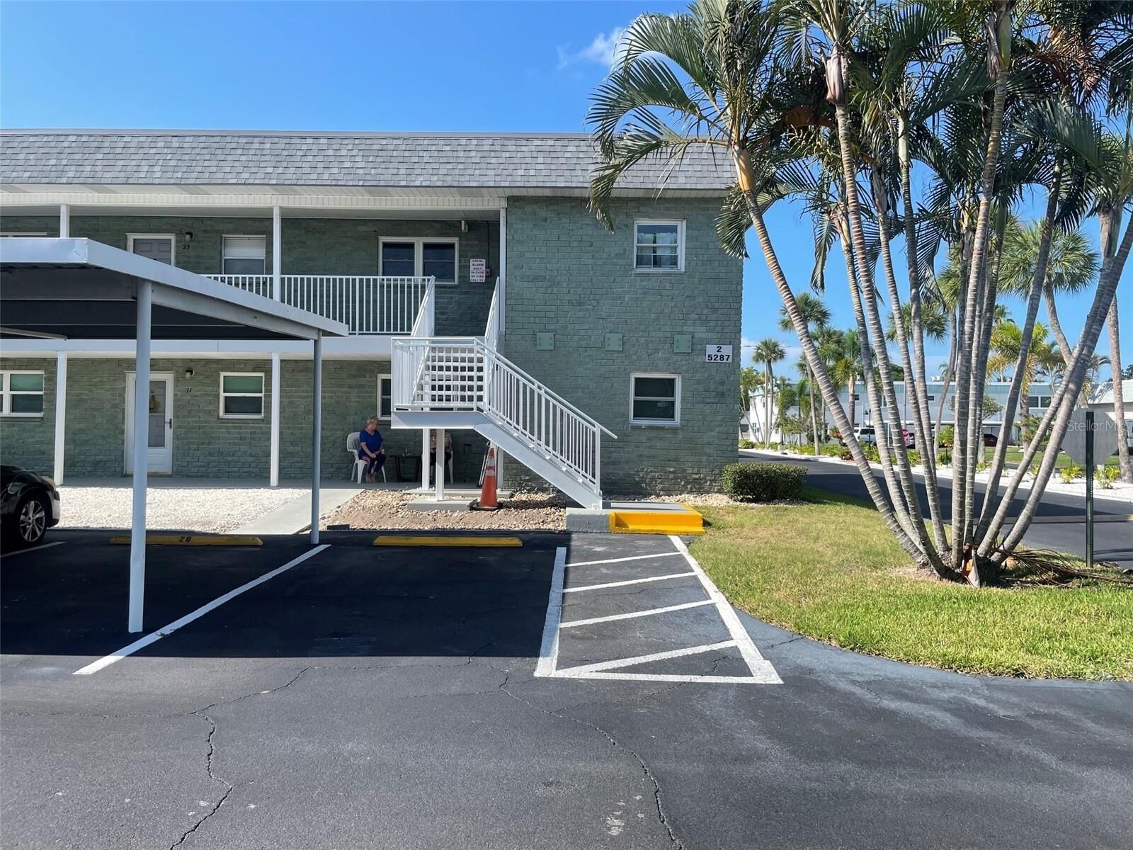 Property Photo:  5287 81st Street N 12  FL 33709 