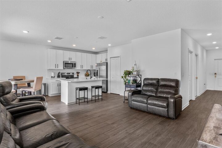 Property Photo:  4120 Tug Hill Lane  FL 32725 