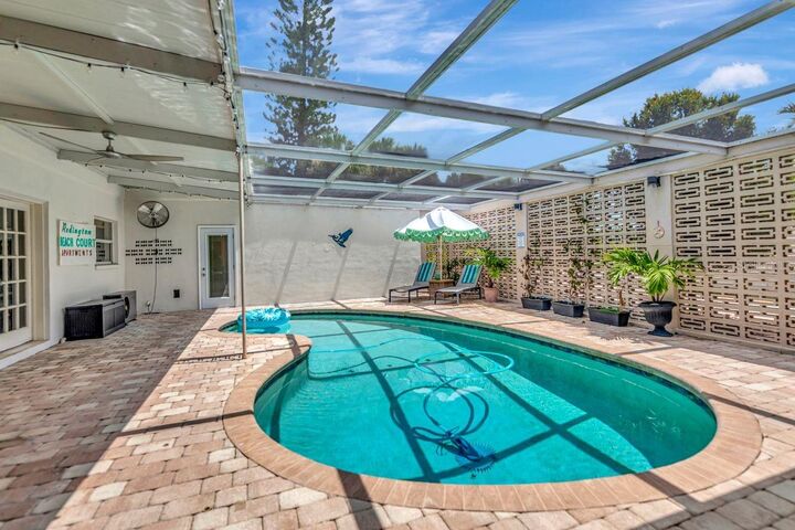 Property Photo: 1950 45th Street N FL 33713