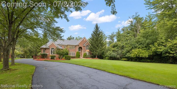 Property Photo:  30055 Forest Drive  MI 48025 1580 