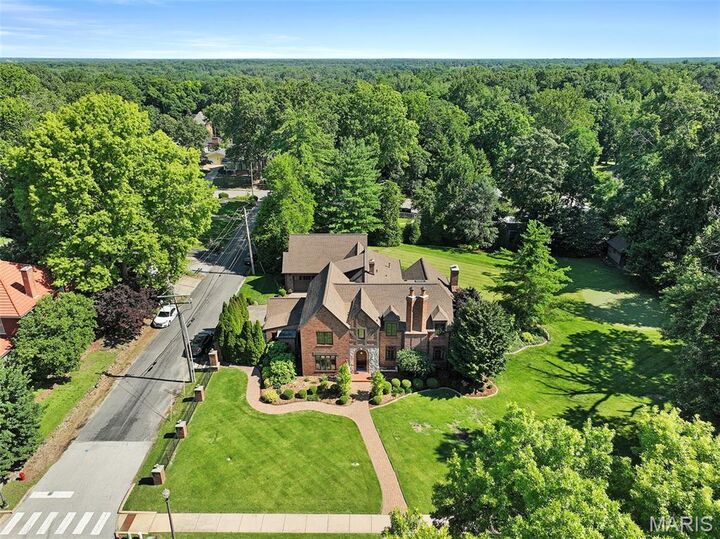 Property Photo:  1239 Saint Louis Street  IL 62025 