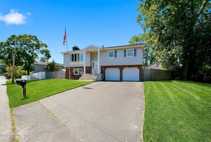 Property Photo:  81 Elm Street  NJ 08722 