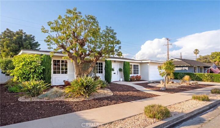 Property Photo: 192 Buoy CA 92627