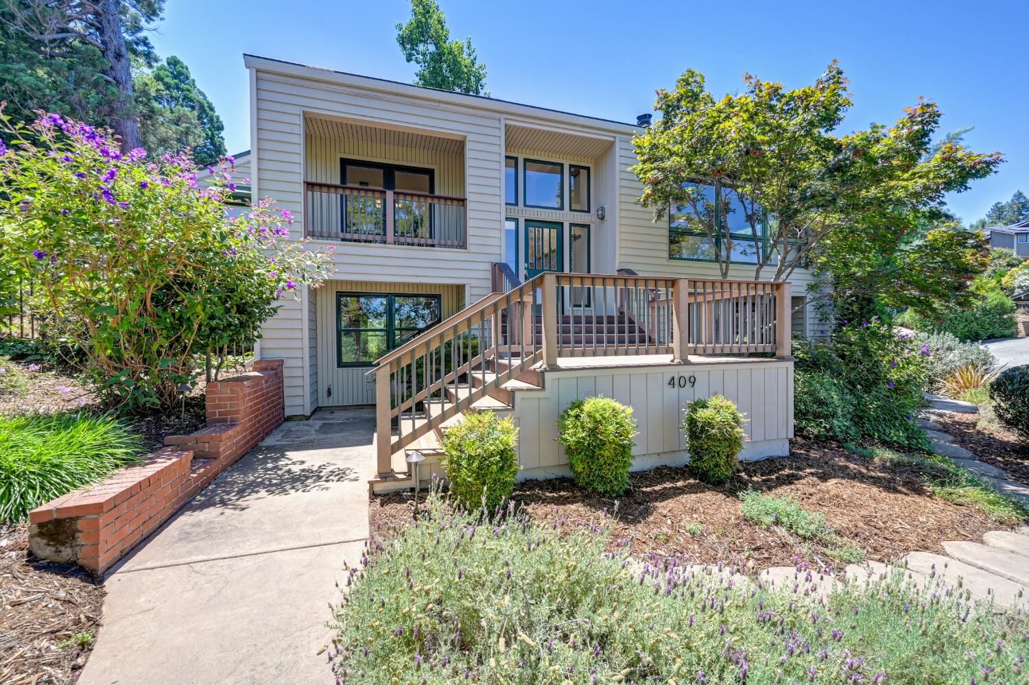 Property Photo:  409 Olive Orchard Drive  CA 95603 