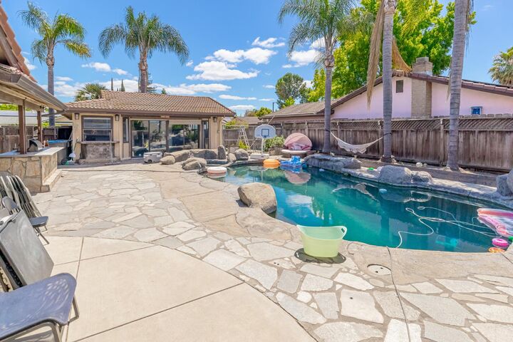 Property Photo:  1602 Venetian Drive  CA 95207 