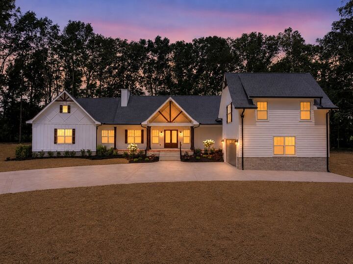 Property Photo: 453 Dogwood Ln TN 37355