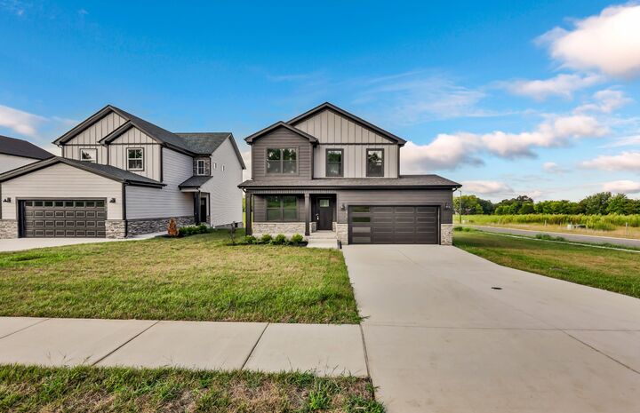 Property Photo:  2812 Brewster Dr  TN 37042 