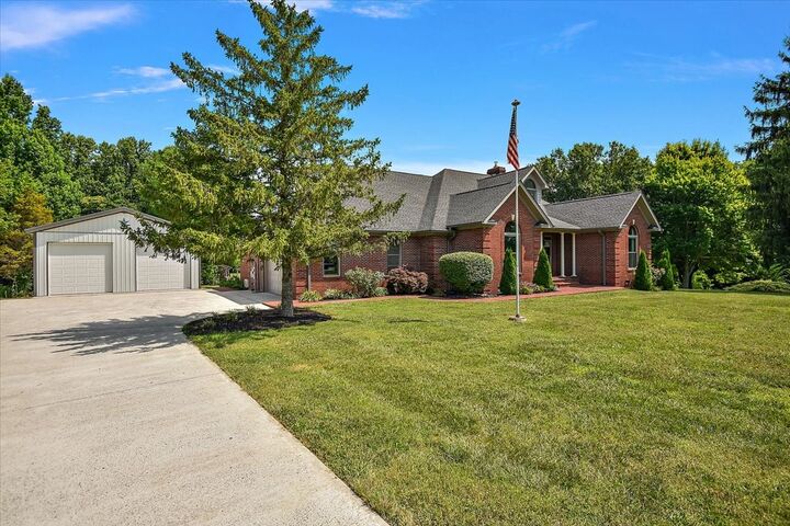 Property Photo:  2309 Allen Ferry Rd  TN 37166 