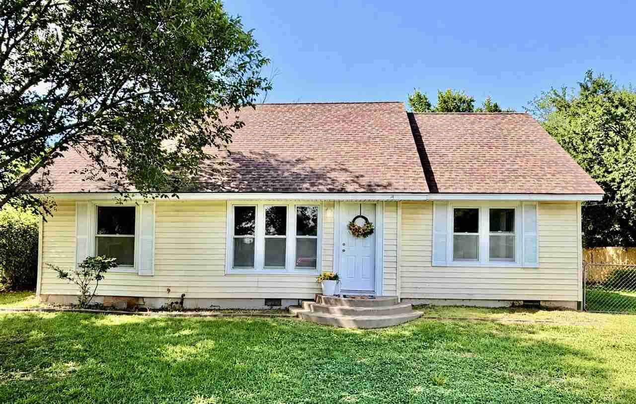 Property Photo: 112 Russell Avenue OK 74631
