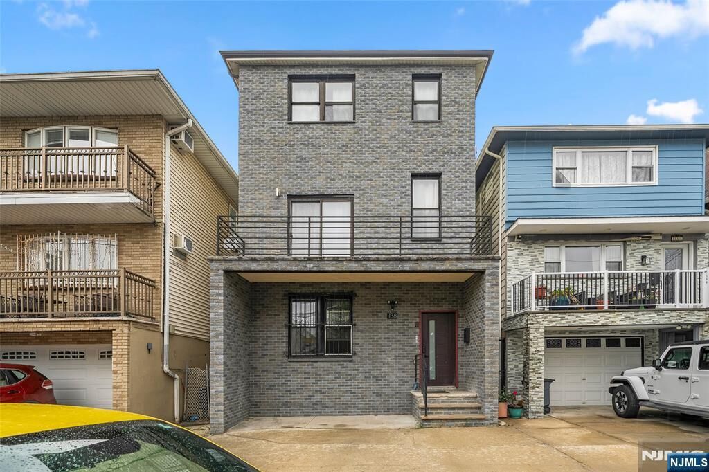 Property Photo:  138 76th Street 3  NJ 07047 