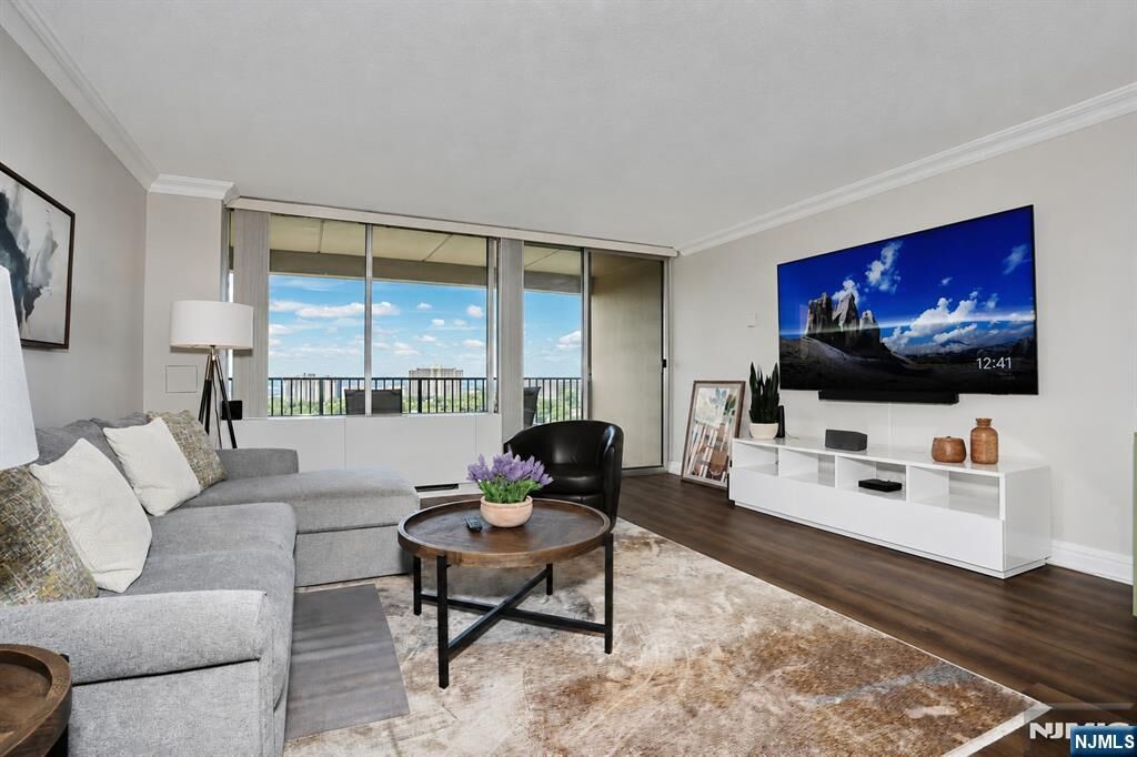 Property Photo: 6 Horizon Road 1904 NJ 07024