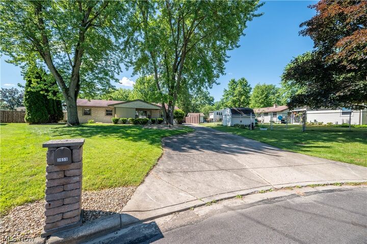 Property Photo: 3659 Johnson Court OH 44406