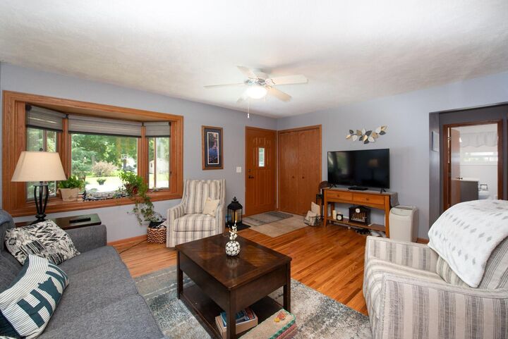 Property Photo:  318 W Livermore Street  MN 56082 