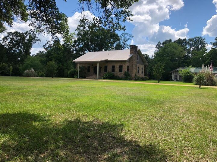 Property Photo:  3414 Curtis Lane  LA 71109 