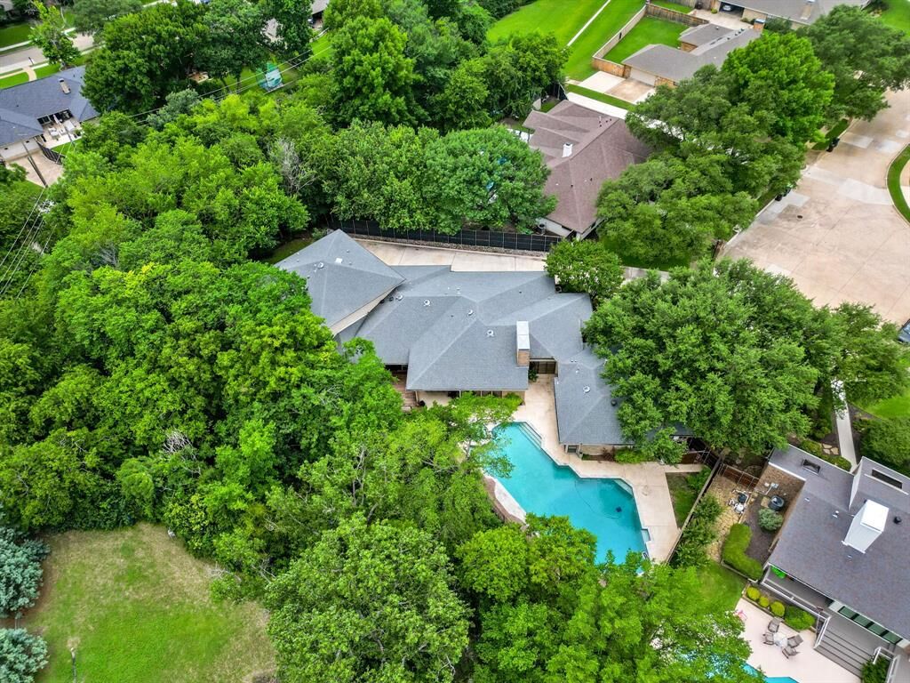 Property Photo:  1012 Balboa Way  TX 75075 