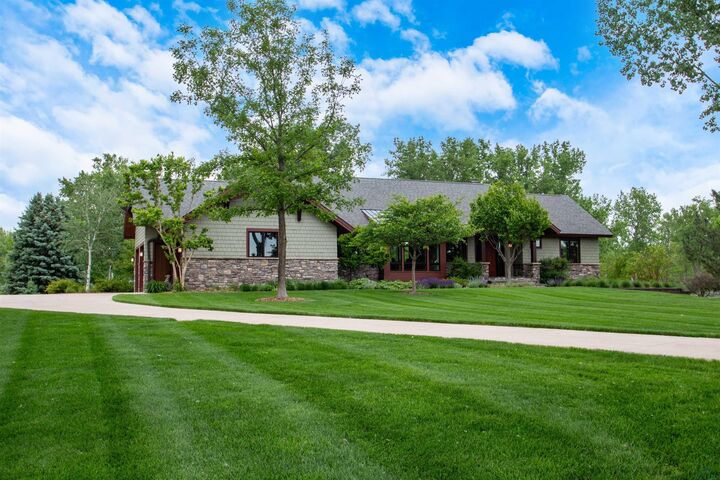 Property Photo:  914 Wynstone Drive  SD 57038 