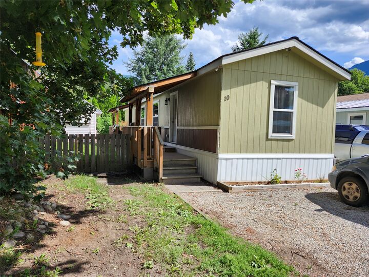 Property Photo: 318 Humbert Street 10 BC V0E 2S0