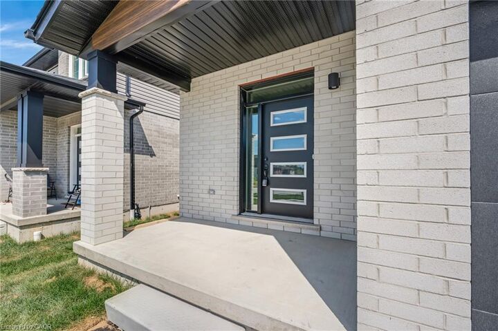 Property Photo: 52 Moon Crescent ON N1S 5A7