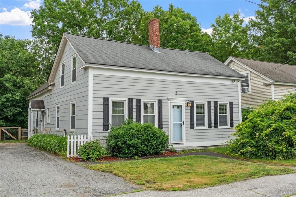 Property Photo:  5 Mill St  MA 01463 