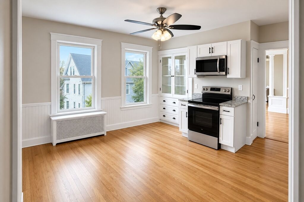 Property Photo:  10 Tower St 2  MA 01606 