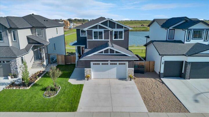 Property Photo: 835 Lakewood Circle AB T1P 0G7