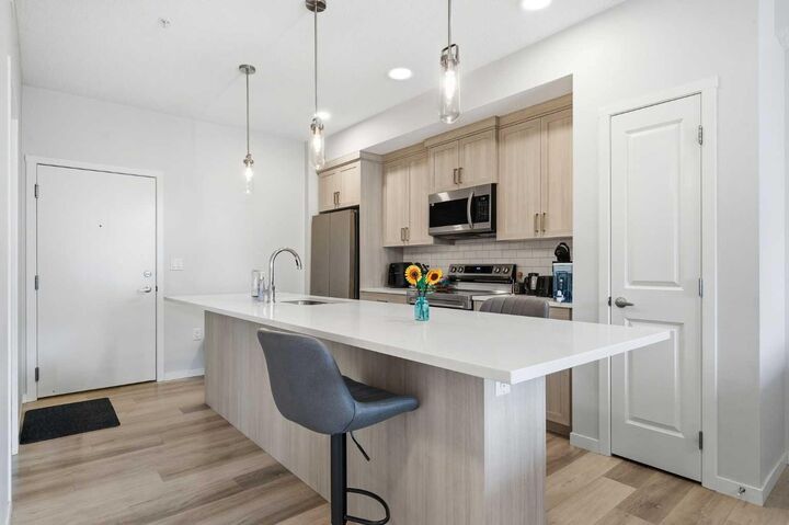 Property Photo: 33 Carringham Gate NW 3207 AB T3P 2H6