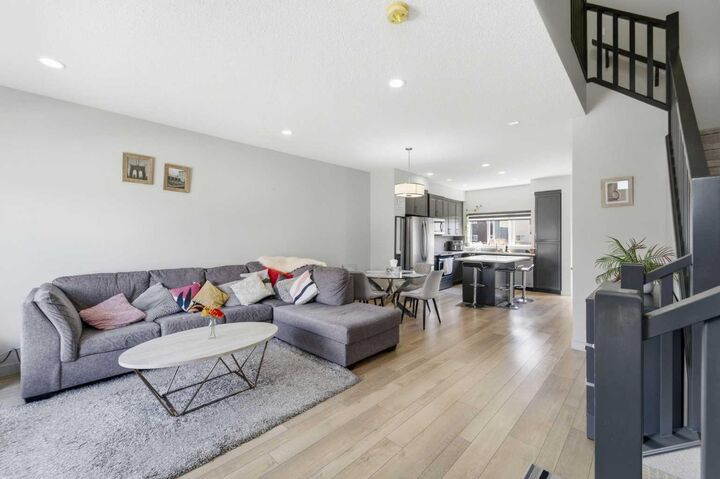 Property Photo:  9060 52 Street NE  AB T3J 0V7 