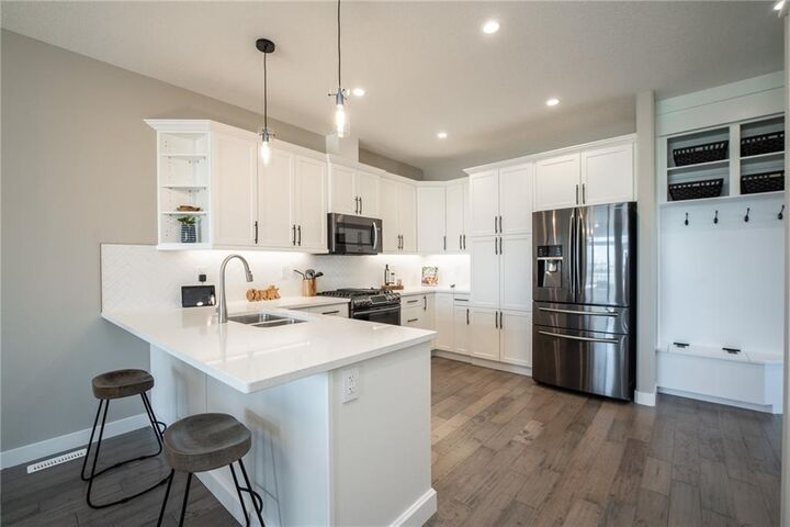 4403 67A Avenue 1107 — photo 1