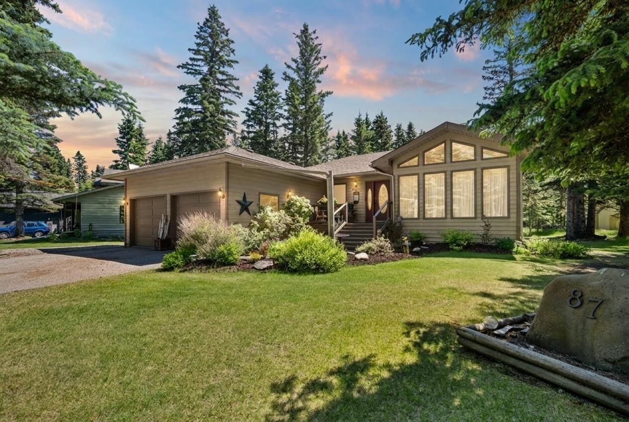 Property Photo: 87 Manyhorses Drive AB T3Z 1A1