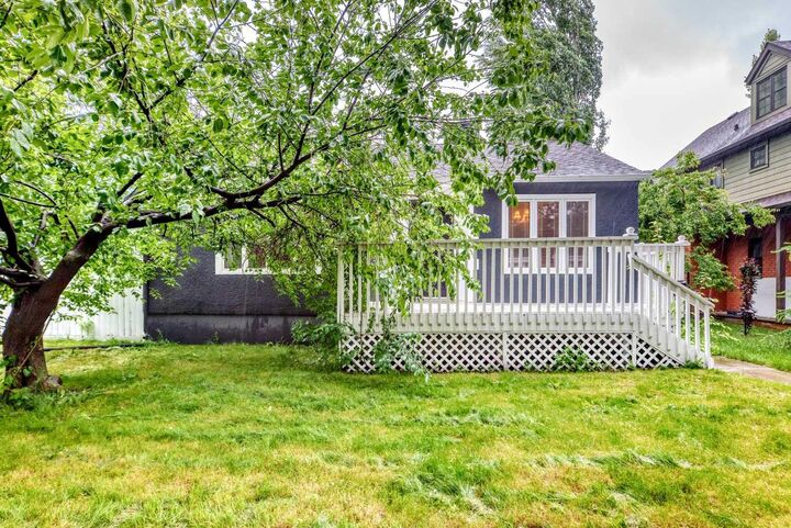 Property Photo: 1623 6A Street NW AB T2M 3H1