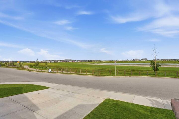 Property Photo:  108 Cityside Park NE  AB T3N 1J2 