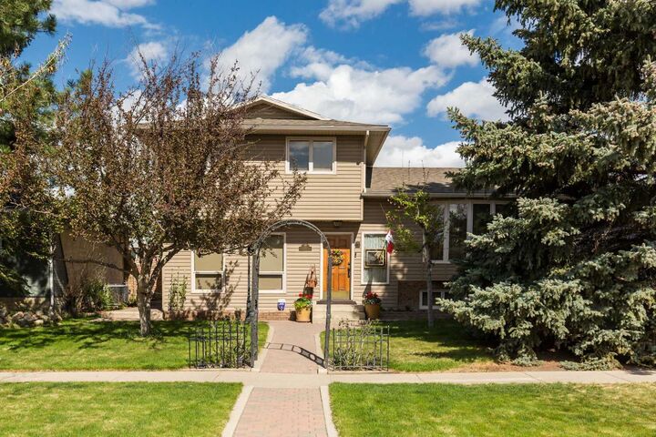 41 Simon Fraser Boulevard W — photo 1