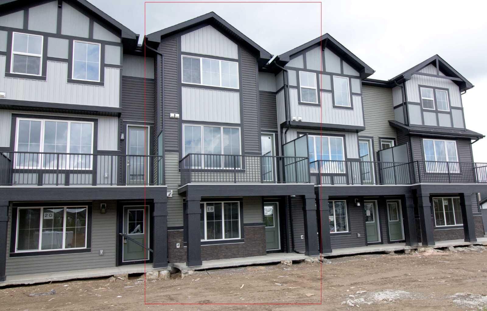 Property Photo:  18 Sundown Place  AB T4C 3H2 
