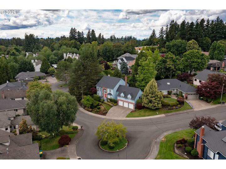 Property Photo:  6475 SW Arranmore Ct  OR 97223 