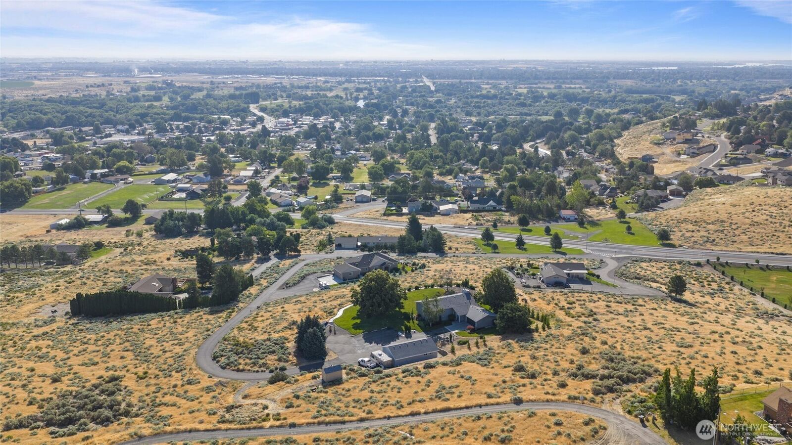Property Photo:  703 S 48th Avenue  WA 99353 