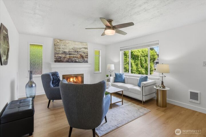Property Photo: 11515 26th Avenue SW WA 98146