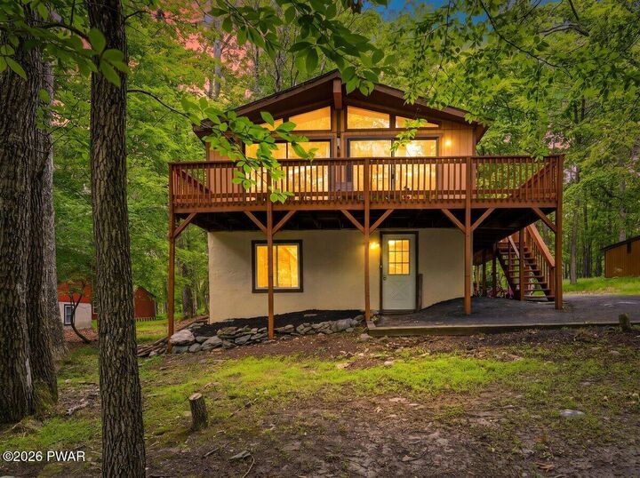Property Photo:  105 Doe Loop  PA 18324 