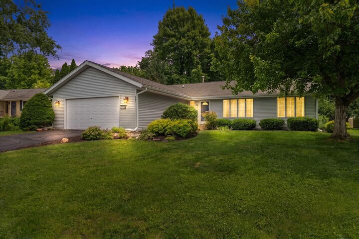 Property Photo:  667 Westport Drive  IL 61072 