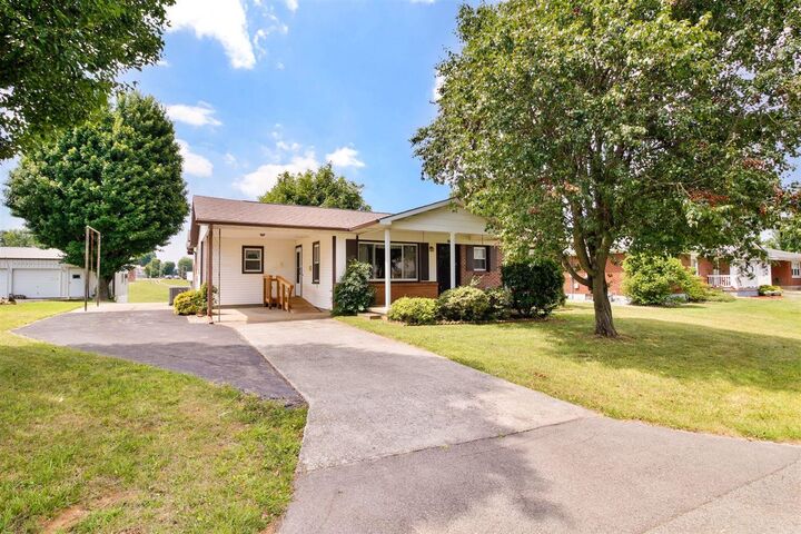 Property Photo:  608 Doris Avenue  KY 42127 