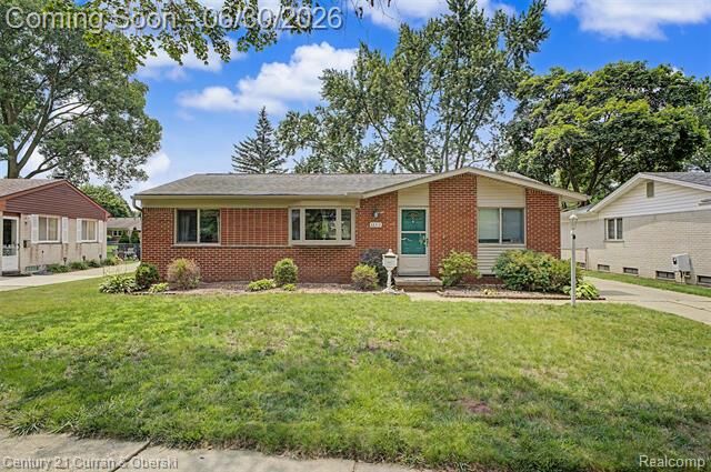 Property Photo:  42519 Applecreek Drive  MI 48170 