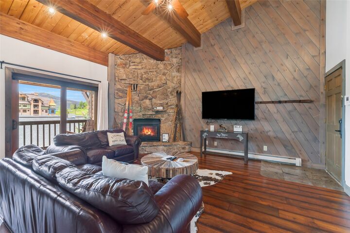 Property Photo:  2305 Apres Ski Way 226  CO 80487 