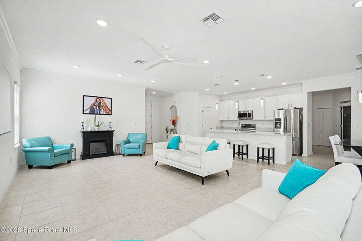 Property Photo:  1030 Grapefruit Road SE  FL 32909 