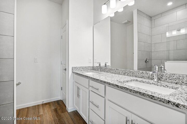 Property Photo:  1606 Painter Street SE  FL 32909 