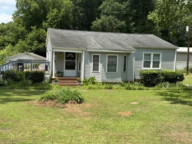 Property Photo: 15570 US 221 Highway SC 29335