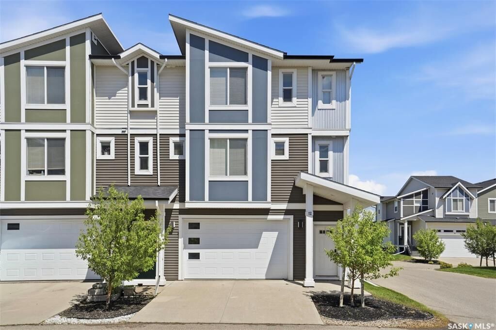 Property Photo:  600 Maple Crescent 12  SK S0K 4S1 
