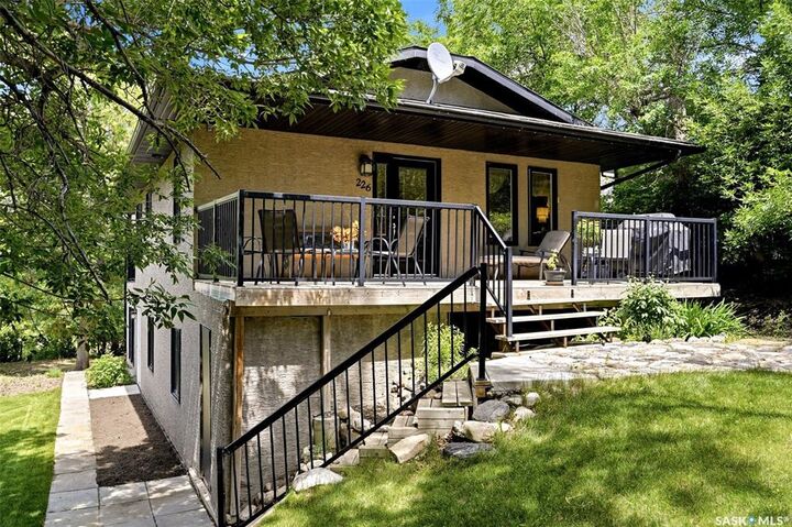 Property Photo:  226 Daly Avenue  SK S0G 4C0 