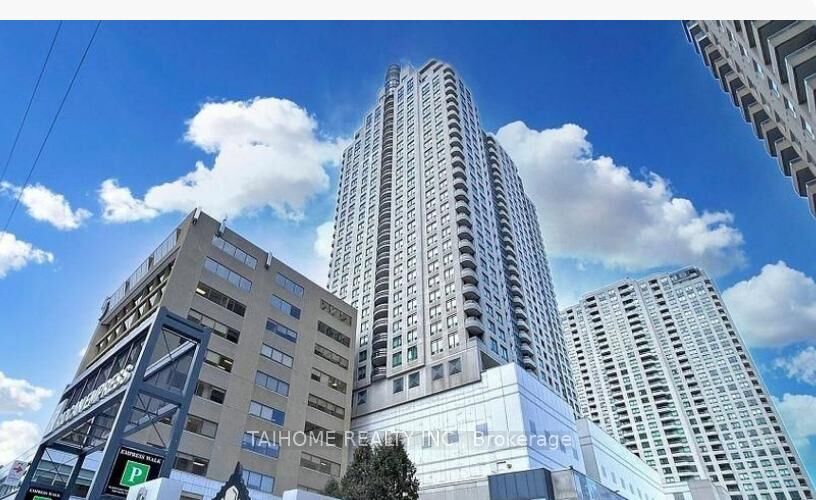 Property Photo:  8 Hillcrest Avenue 811  ON M2N 6Y6 