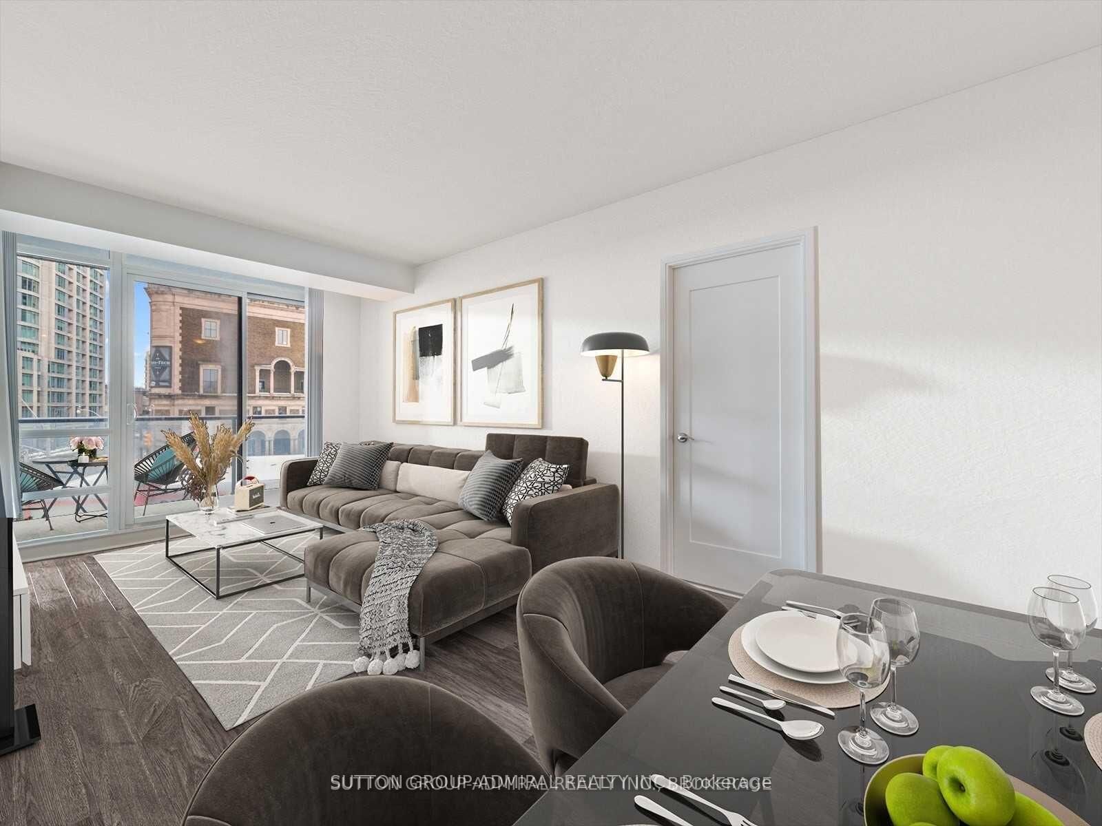 Property Photo:  825 Church Street 301  ON M4W 3Z4 