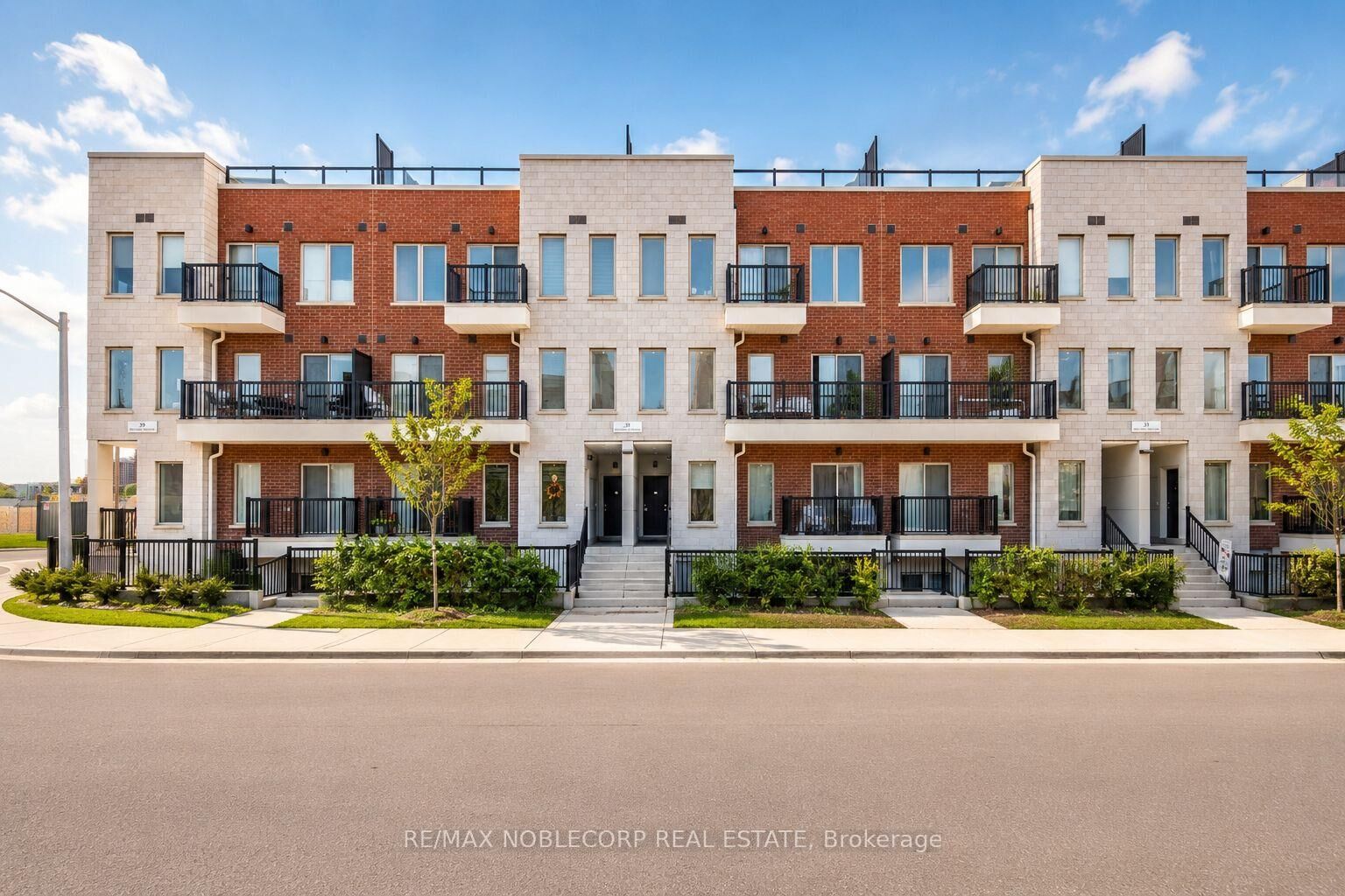 Property Photo: 39 John Perkins Bull Drive 22 ON M3K 0C3